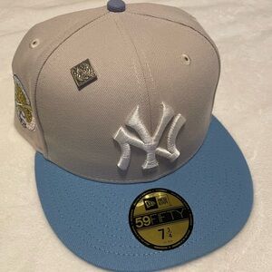 New Era stone and light Blue Fitted Cap